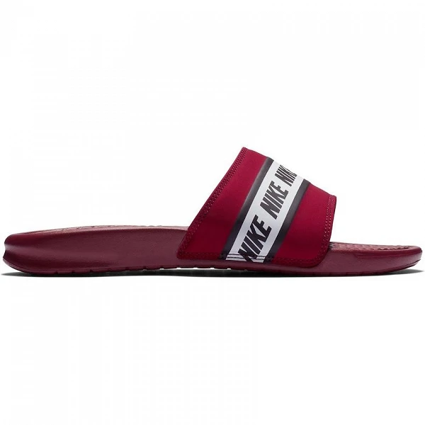 CHANCLAS NIKE BENASSI RED
