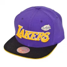 Gorra Plana Lakers Pinned de Mitchell And Ness conmemorativa vista frontal
