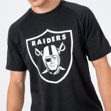 CAMISETA NEW ERA OAKLAND RAIDERS NFL ENGINEERED RAGLAN - NEGRA