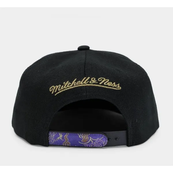 GORRA MITCHELL AND NESS - NBA LAKERS TRUE LUCK