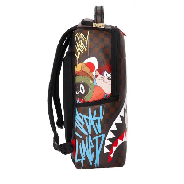 MOCHILA SPRAYGROUND LOONEY TUNES "THAT´S ALL SHARK"