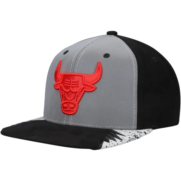 GORRA CHICAGO BULLS NBA DAY 5 - MITCHELL AND NESS , NEGRA-GRIS