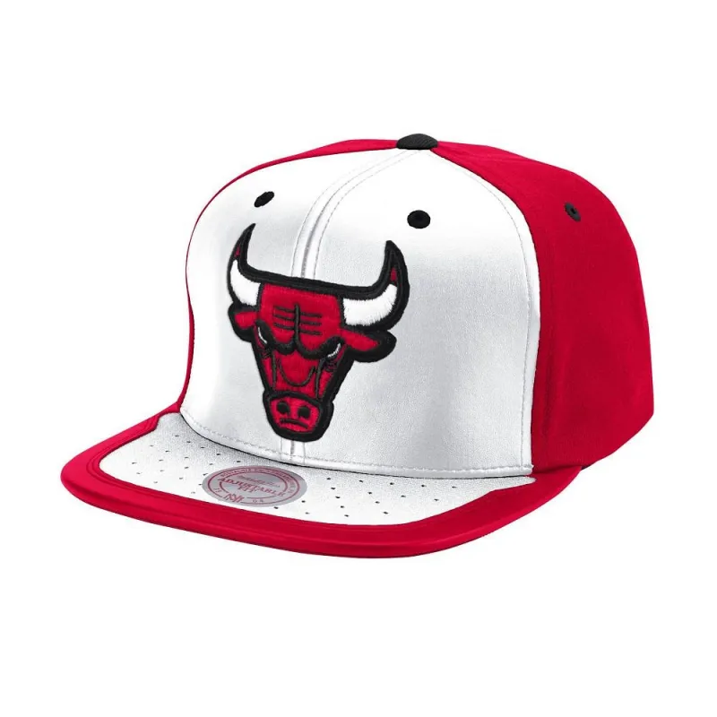 GORRA CHICAGO BULLS NBA DAY 1 - MITCHELL AND NESS WHITE-RED