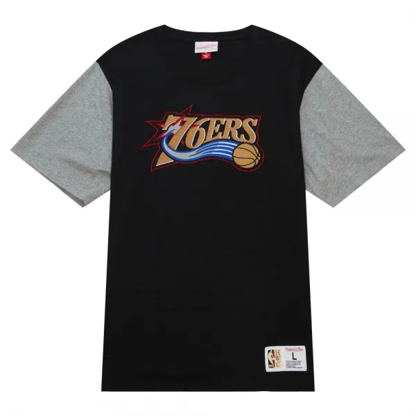 Camiseta Philadelphia 76ers NBA Colorblocked Cotton Mitchell and Ness Camiseta Philadelphia 76ers NBA Colorblocked Cotton Mitchell and Ness