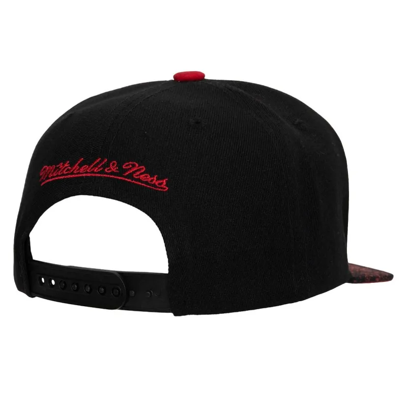 Chicago Blackhawks Caps & Hats | NEC ES