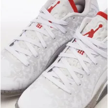Zapatillas Air Jordan Zion 3 blancas