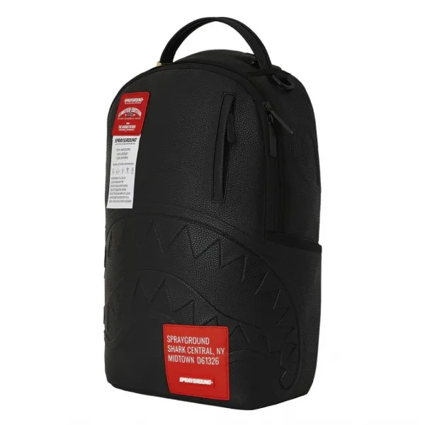 Mochila Sprayground Shark Central Care Label negra vista izquierda