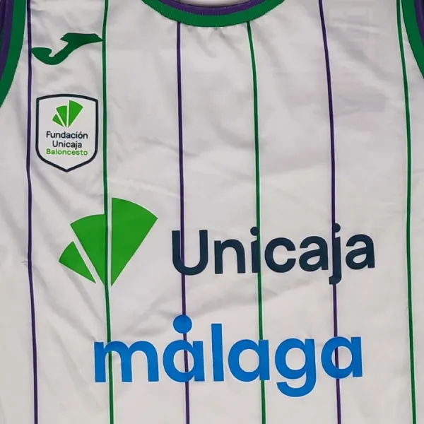Camiseta de baloncesto Unicaja Malaga segunda equipacion blanca detalle