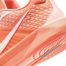 Zapatillas baloncesto Sabrina 2 Apricot de Nike color coral talón
