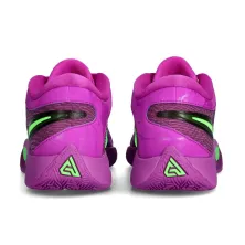 Zapatillas Nike Giannis Freak 6 Bold Berry trasera