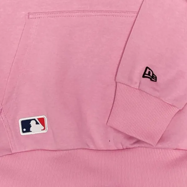 Sudadera rosa LA Dodgers New Era detalle logo