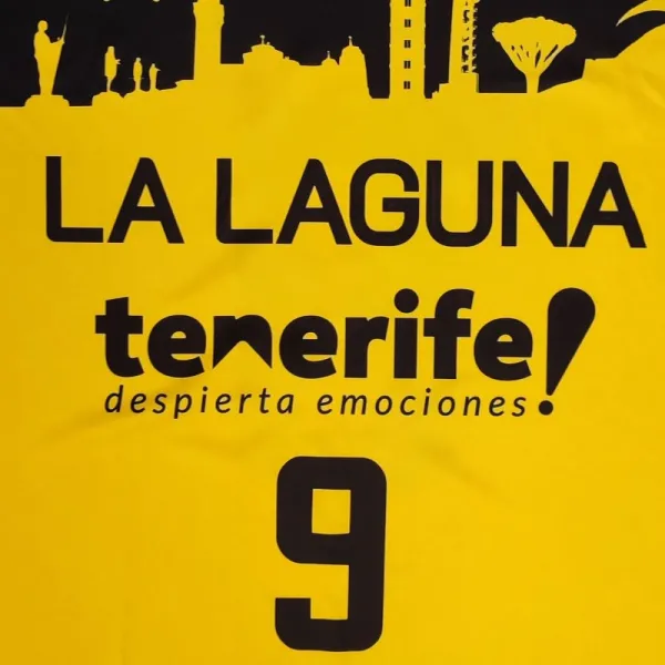 Camiseta Marcelinho Huertas CBC La Laguna Tenerife detalle frontal