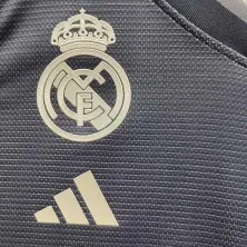 Camiseta Real Madrid Baloncesto Segunda 25 26 escudo
