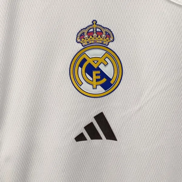 Cubre baloncesto Real Madrid baloncesto Adidas blanco zoom escudo