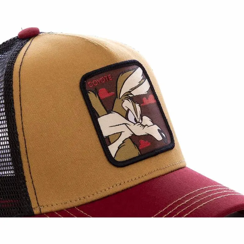 Gorra Capslab Coyote Looney Tunes detalle
