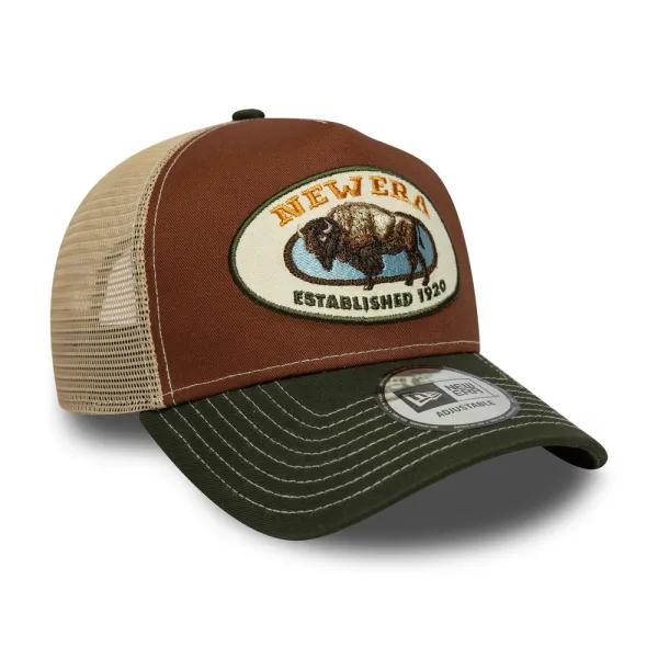 Gorra Animal Patch Brown trucker de New Era lateral