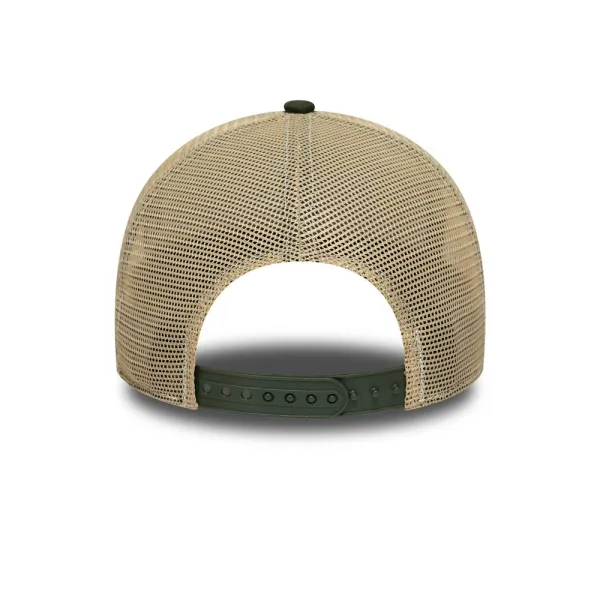 Gorra Animal Patch Brown trucker de New Era malla