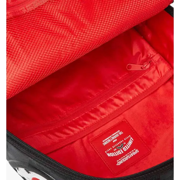 Sprayground Snoopy painting en negro y blanca interior
