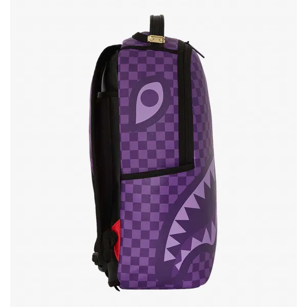 Sprayground Shark in Paris lateral