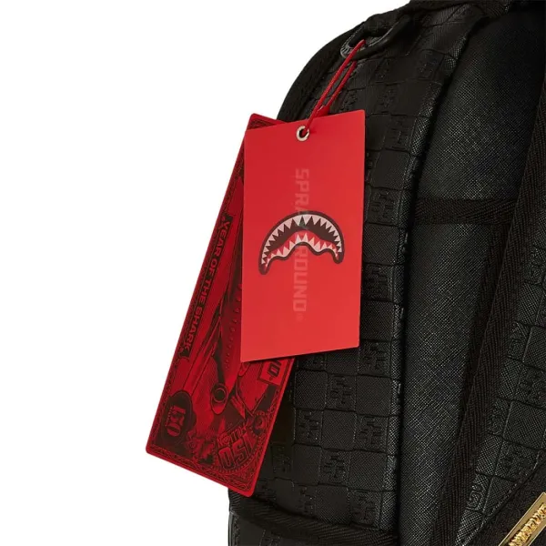 Sprayground Black Out Shark in Paris etiqueta