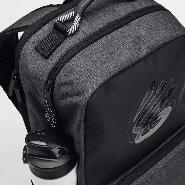 Under Armour Hustle Curry Splash black detalle