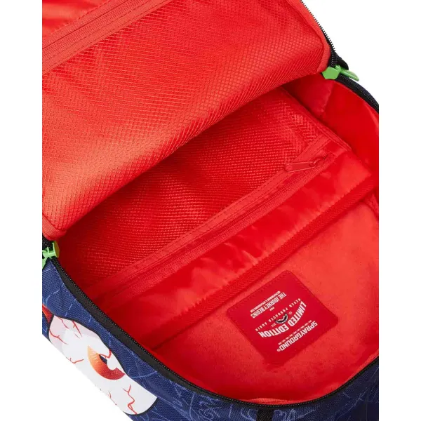 Sprayground Rick and Morty Brain Shark foto interior