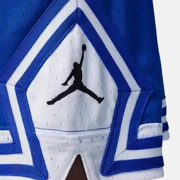 Jordan Diamond azul niño detalle