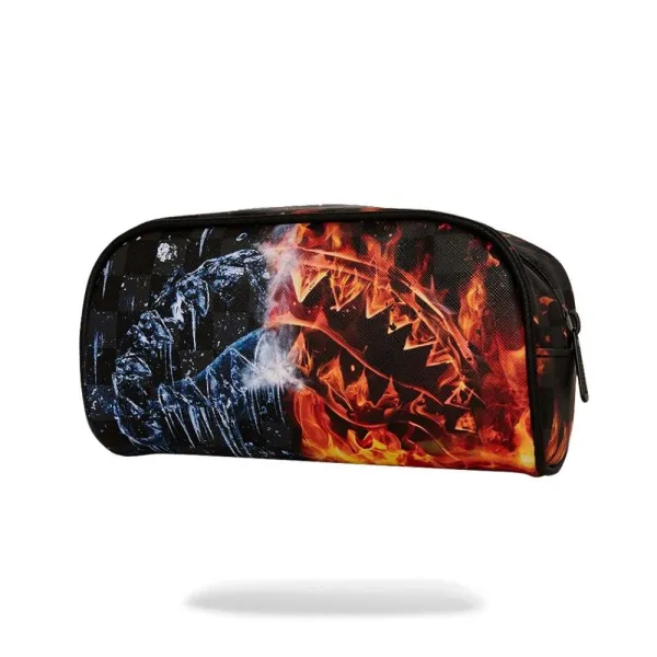 Estuche Fire Ice Shark de Sprayground lateral 2 Estuche Fire Ice Shark de Sprayground lateral 2