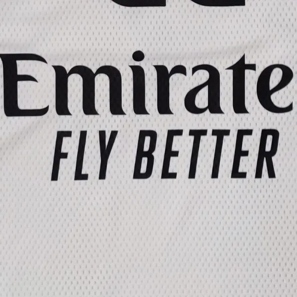 Camiseta Facundo Campazzo Real Madrid Emirates blanca junior Emirates