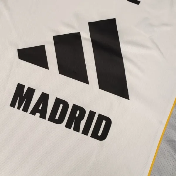Camiseta calentamiento Sergio Llull Real Madrid Baloncesto Adidas 2025 / 26