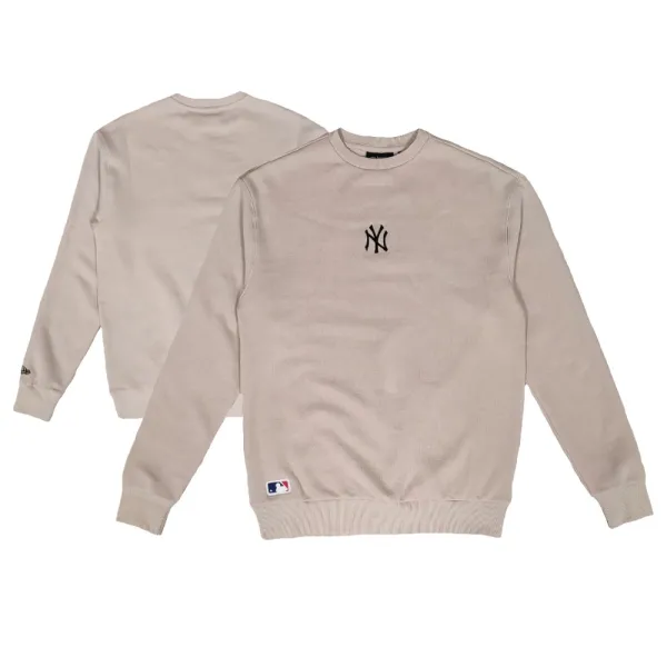 Sudadera New York Yankees MLB League Essential Beige de New Era, vista doble Sudadera New York Yankees MLB League Essential Beige de New Era, vista doble