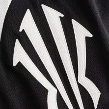 Short baloncesto Anta Kai Knit Game en negro, detalle logo Short baloncesto Anta Kai Knit Game en negro, detalle logo