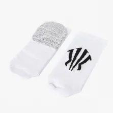 Calcetines baloncesto Anta Kai Crew Terry en color blanco, vista pareja Calcetines baloncesto Anta Kai Crew Terry en color blanco, vista pareja