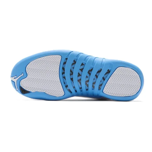 Zapatillas baloncesto Air Jordan 12 Retro Melo en blanco, suela Zapatillas baloncesto Air Jordan 12 Retro Melo en blanco, suela