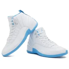 Zapatillas baloncesto Air Jordan 12 Retro Melo en blanco, pareja Zapatillas baloncesto Air Jordan 12 Retro Melo en blanco, pareja
