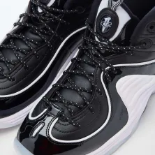 Zapatillas baloncesto retro Nike Air Max Penny 2 en negro, detalle