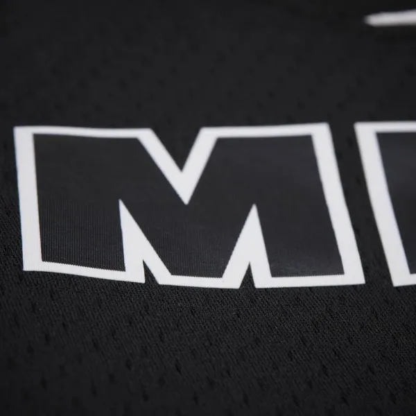 Camiseta Dwyane Wade Miami Heat swingman negra 2011 frontal termosellado