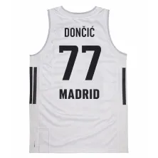 Camiseta Luka Doncic Real Madrid Baloncesto Adidas trasera Camiseta Luka Doncic Real Madrid Baloncesto Adidas trasera
