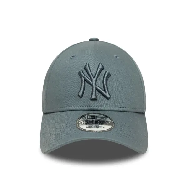 Gorra Yankees 9Forty Essential Gris de New Era frontal Gorra Yankees 9Forty Essential Gris de New Era frontal