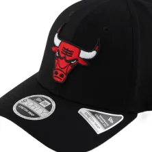 Gorra curva Bulls New Era negra pegatina