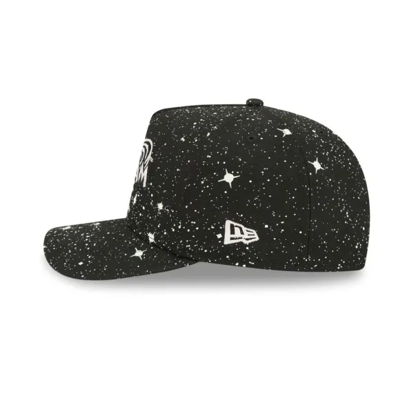 Gorra curva 9Fifty Stars Space Jam de New Era, lateral