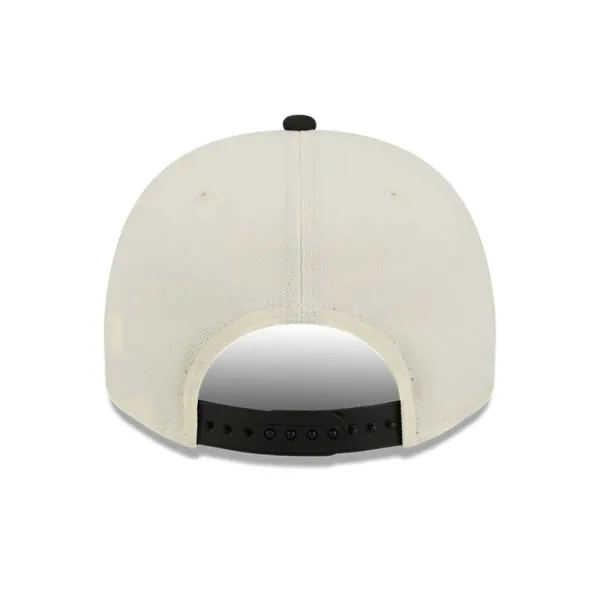 Gorra curva Lakers Hardwood Classic 9Fifty de New era en Beige, vista trasera