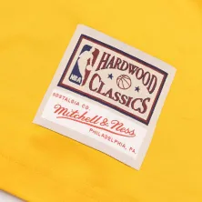 Camiseta Magic Johnson Name and Number Lakers Mitchell and Ness Amarilla, detalle