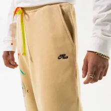 Pantalon largo Air Jordan Flight MVP beis detalle Pantalon largo Air Jordan Flight MVP beis detalle
