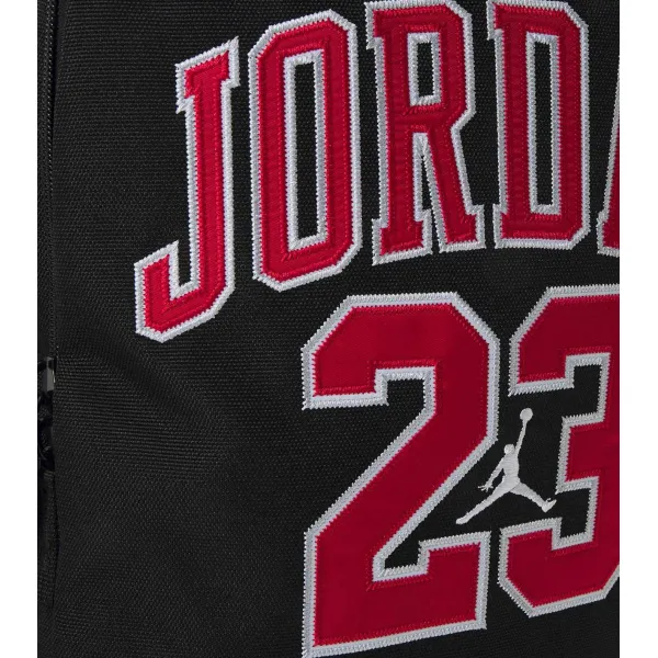 Mochila baloncesto Air Jordan "Jersey backpack" negra detalle bordado