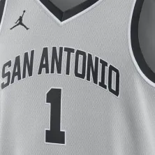 Camiseta Wemby Spurs gris - foto detalle