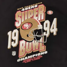 Camiseta manga corta New Era NFL 49ers Helmet Graphic detalle