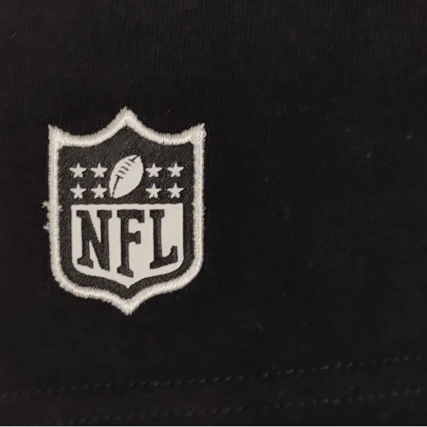 Camiseta manga corta New Era NFL 49ers Helmet Graphic, bordado