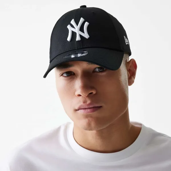 gorra NY New Era negra - frontal