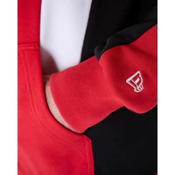 Sudadera Bulls New Era oferta - foto detalle manga